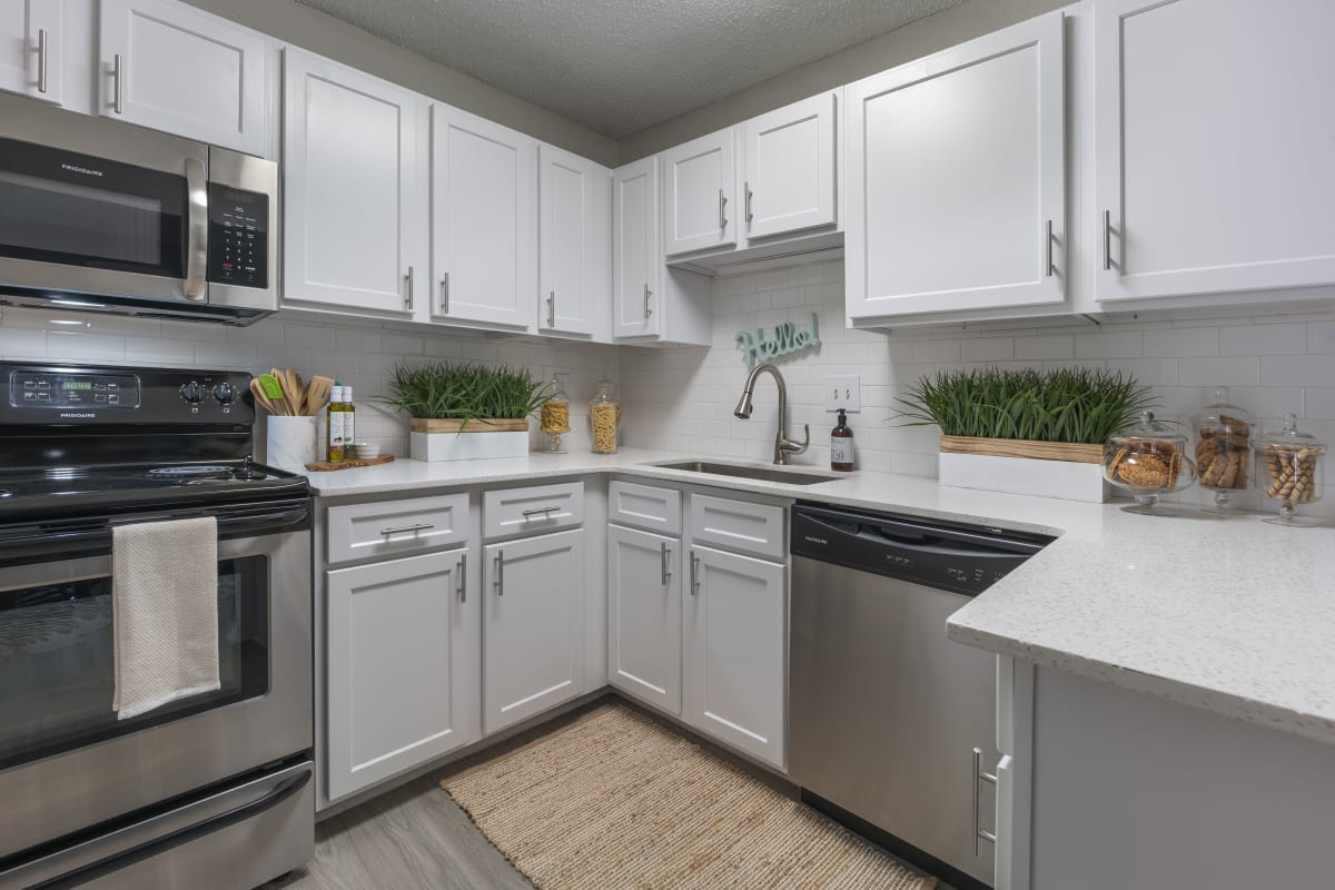 Photos and Video of Mill House at East Cobb Apartment Homes in Marietta, GA